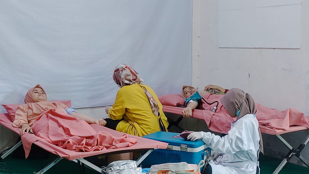 Peduli Sesama dengan Donor Darah di YASIN